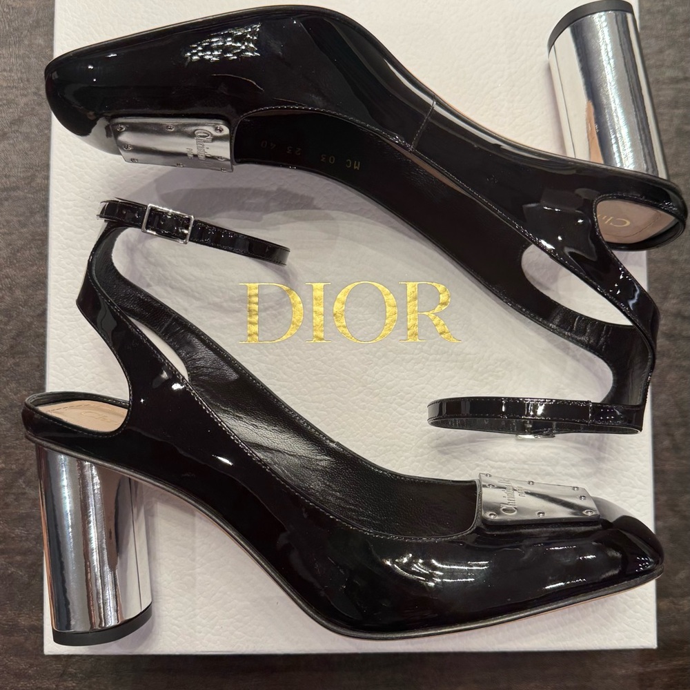 NIB Christian Dior La Parisienne Black Patent, with Silvertone HW & Heels, Sz40